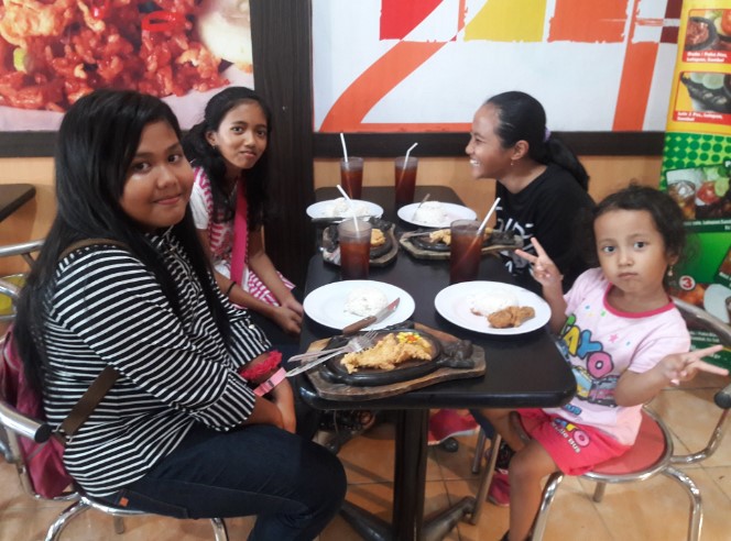Rumah Makan Family: Jantung Rasa yang Menghidupkan Hari-hari Cilacap